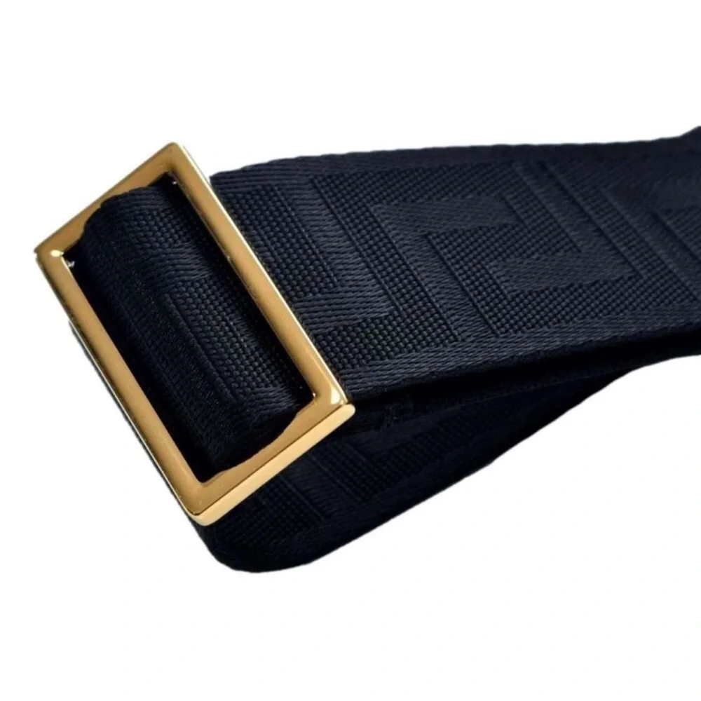 Versace La Medusa Tan Crossbody Bag NWT and Dust Bag Retails: $850
